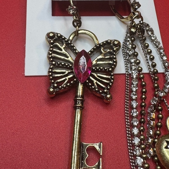 Betsey Johnson Mismatched Gold Key and Heart Earrings - Picture 2 of 4